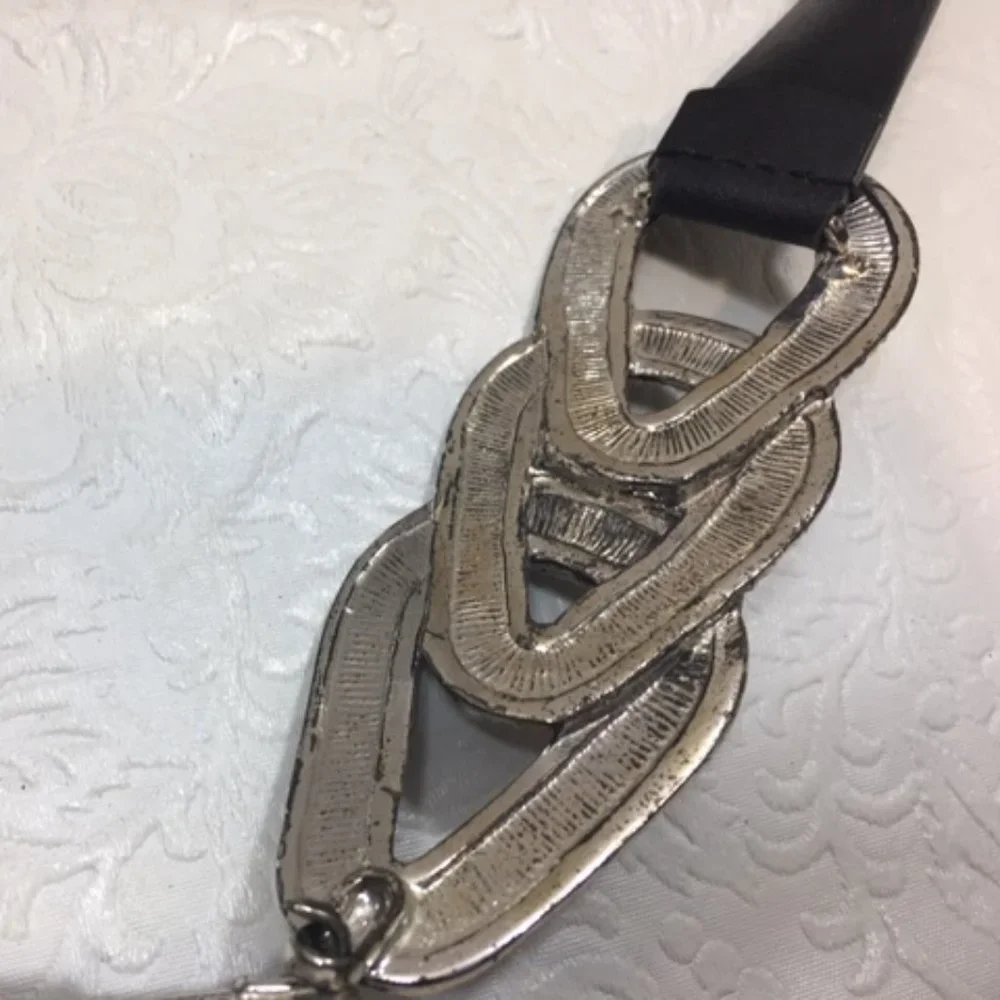Chico's Black Genuine Leather Fashion Adjustable Silver Buckle Belt Size S/M